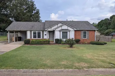 Image de N Jackson 3 Br 2 Ba Near I40, Ballpark, Golf, Food