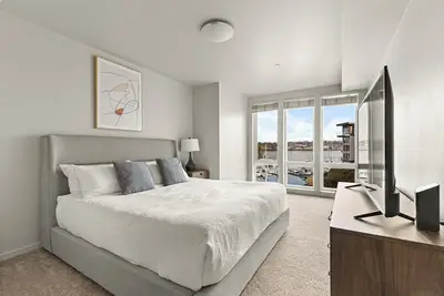 Image de Landing | Incredible 2bd, Courtyard, Gym