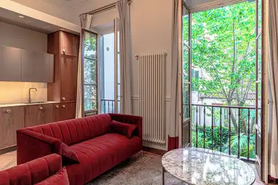 Image de Smn Secret Garden view. Luxury apartment in the heart of historical Florence.