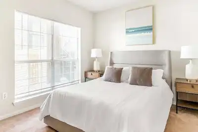 Image de Landing | Modern 2bd, Clubhouse, Pool