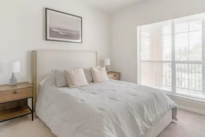 Landing | Spectacular 2bd, Pool, Game Room