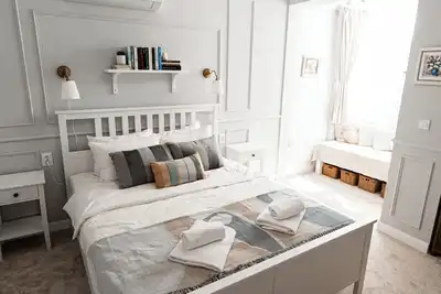 Image de Elegant & Cozy Family Flat  \nFree Parking