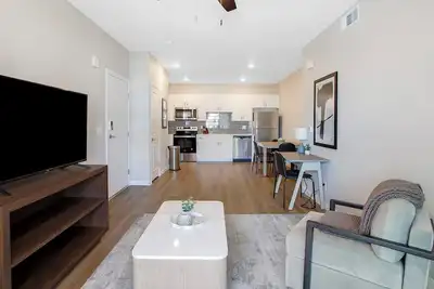 Image de Landing | Incredible 2bd, Rooftop Lounge, Pool