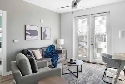 Image de Landing at The Draper - 2 Bedrooms in Garland