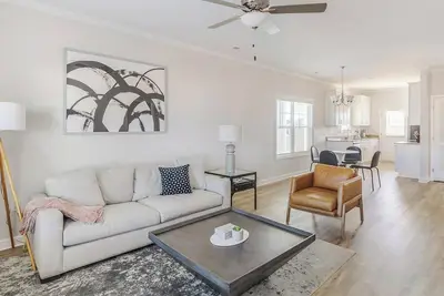 Image de Landing | Modern 2bd, Gym, Clubhouse