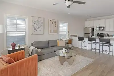 Image de Landing | Incredible 2bd, Pool, Clubhouse