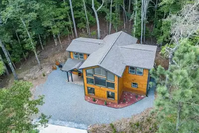 Image de Cozy cabin in Ellijay, near Blue Ridge!