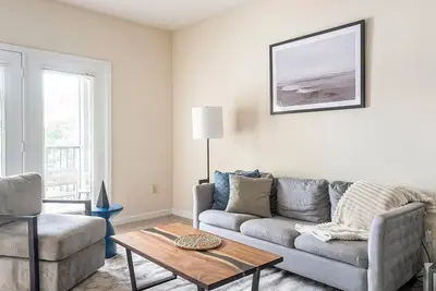 Image de Landing | Spectacular 2bd, Pool, Gym