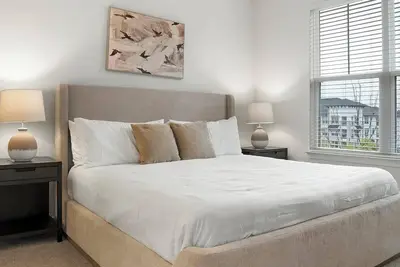 Image de Landing | Stunning 2bd, Gym, Rooftop Lounge