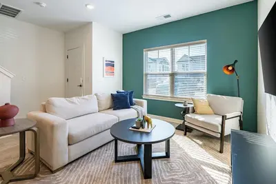 Image de Landing | Stunning 3bd, Gym, Pool