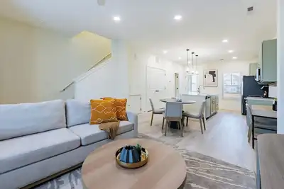 Image de Landing | Stylish 2bd, Gym, Clubhouse