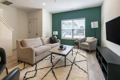 Image de Landing | Stunning 2bd, Pool, Clubhouse