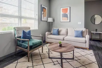 Image de Landing | Chic 4bd, Clubhouse, Pool