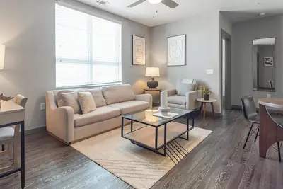 Image de Landing at The Nine @ Memphis - 4 Bedrooms in U. . .