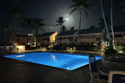 Image de Welcome to Cruzan Bliss — your seaside sanctuary where relaxation meets unbeatable value!