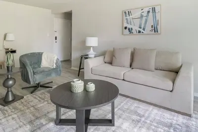 Image de Landing | Stunning 2bd, Pool, Gym