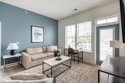 Image de Landing | Chic 2bd, Pool, Gym