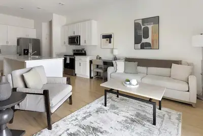 Image de Landing | Spectacular 2bd, Pool