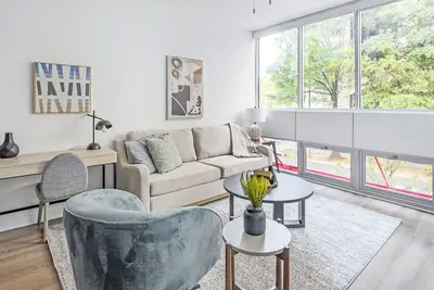 Image de Landing | Stunning 2bd, Gym, Yoga Studio