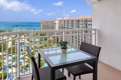 Image de Marriott's Aruba Surf Club/ Studio/Week Jan 29th - Feb 5th.