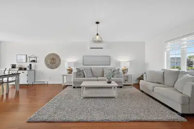 Image de *Beachfront Retreat*Stunning Views*Paddle*Relax