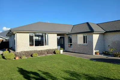 Image de Brightwater Beauty - Spa, Bbq, Trampoline & Pet Friendly!