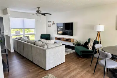 Image de Stunning Grass Lake Duplex - Sleeps 8