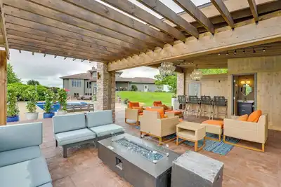 Image de Outdoor Oasis: Luxe Flat in Mt Horeb!