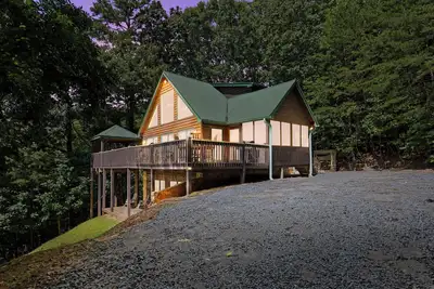 Image de Mountain Views-Hot Tub-Games-Pool & Foosball