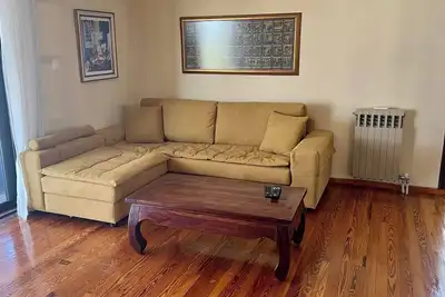 Image de Charmant appartement sur 2 niveaux à Voula avec vue sur la mer et les montagnes