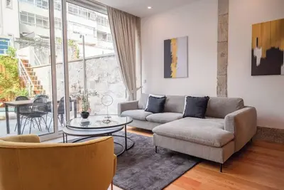 Image de Sunny Patio Retreat Porto - Charmant appartement avec patio