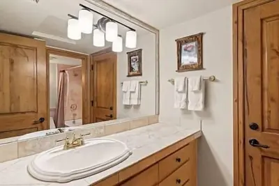 Image de 2/2 Condo, Aspen Core, Pool, Hot Tub, Ski/In!