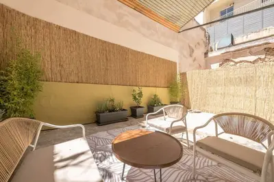 Image de Private Patio Apartment in City Center