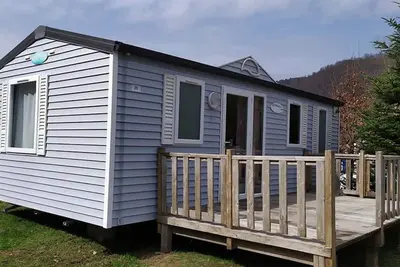 Image de Mobil-home confortable avec terrasse pour 4 personnes à Vorey