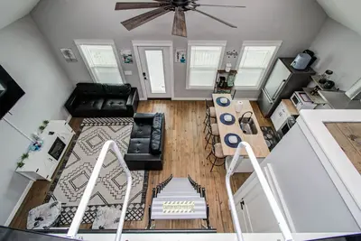 Beach Getaway w/ 2 King Suites & 2 Min from Beach!