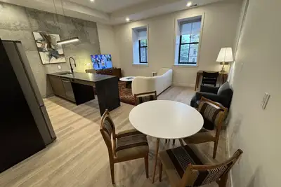 Image de *New Stunning 2b/1b Downtown Halifax