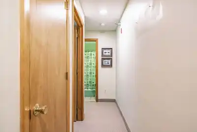 Image de Ski in ski out condo offered for the season