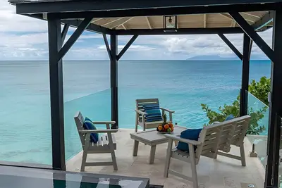 Image de Oceanview 4-Bed Villa | Steps from Ffryes Beach | Family Friendly