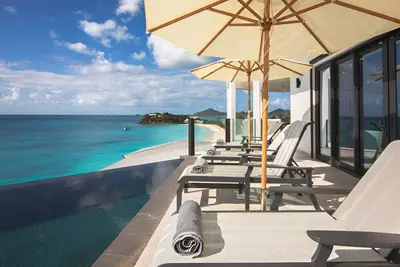 Image de Beachside 4br Villa | Kitchen & Sea Views | Antigua