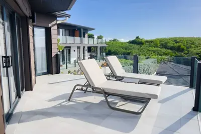 Image de Oceanfront 2br Villa | Kitchen | Coastal Antigua Retreat