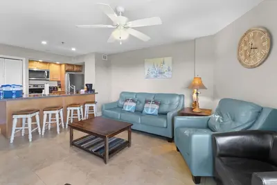 Image de 3 Oceanview Suites! Pool, Marina, Beach & Water Activities!