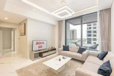 Image de Dubai Hills sleeps 4 with Amazing Swimming Pool!