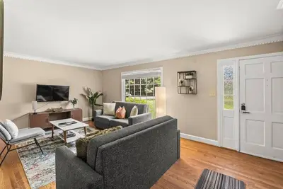 Image de 6bd Home | Boa, Discovery, Raptor, Usnwc & Airport