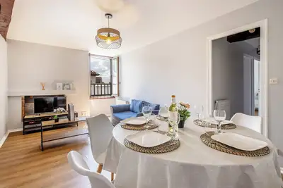 Image de Chez Ismarita & Jérôme - 6 couchages - 2 chambres - Dax à pied - Wifi - Clim