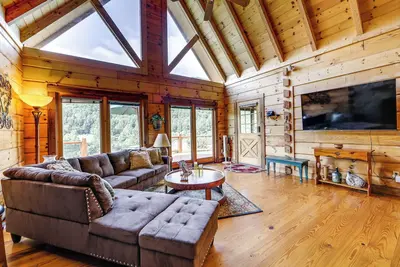 Image de Panoramic Mountain Views & Decks: Franklin Cabin!