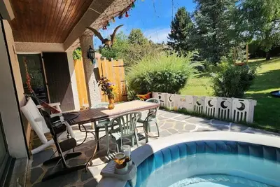 Image de Maison de campagne détente assurée avec jacuzzi et salle de jeux