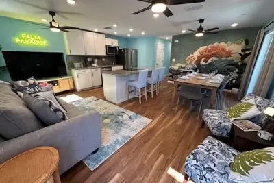 Image de *New* Beach Waves - 4 bed, 2 bath Sleeps 8