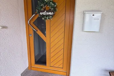 Image de Air-conditioned, freshly renovated maisonette apartment + wallbox (perfect location in Horn)