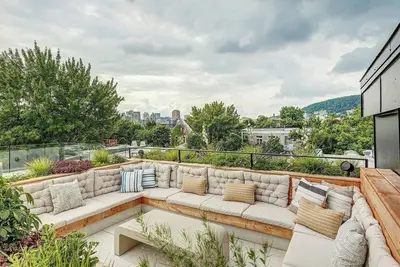 Image de Designer Loft with Rooftop Oasis in the Heart of Le Plateau