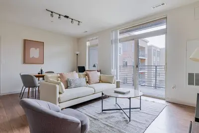 Image de Blueground | Bleachery, pool, nr Charles River